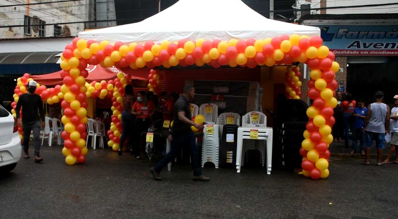 Camacã: Prefeito Paulo do Gás e o vice- Rai de Panelinha participam da inauguração da Loja gbarbosa em Camacã